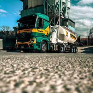 WhatsApp Image 2025-04-01 à 16.49.31_27eb209e.jpg